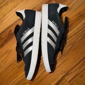 Women's adidas Originals Gazelle sneakers Black/Silver Metallic/White